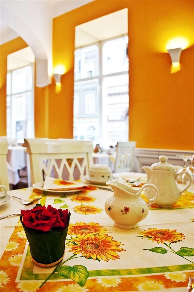 Boutique Hotel Kugel Wien 3*, Viyana
